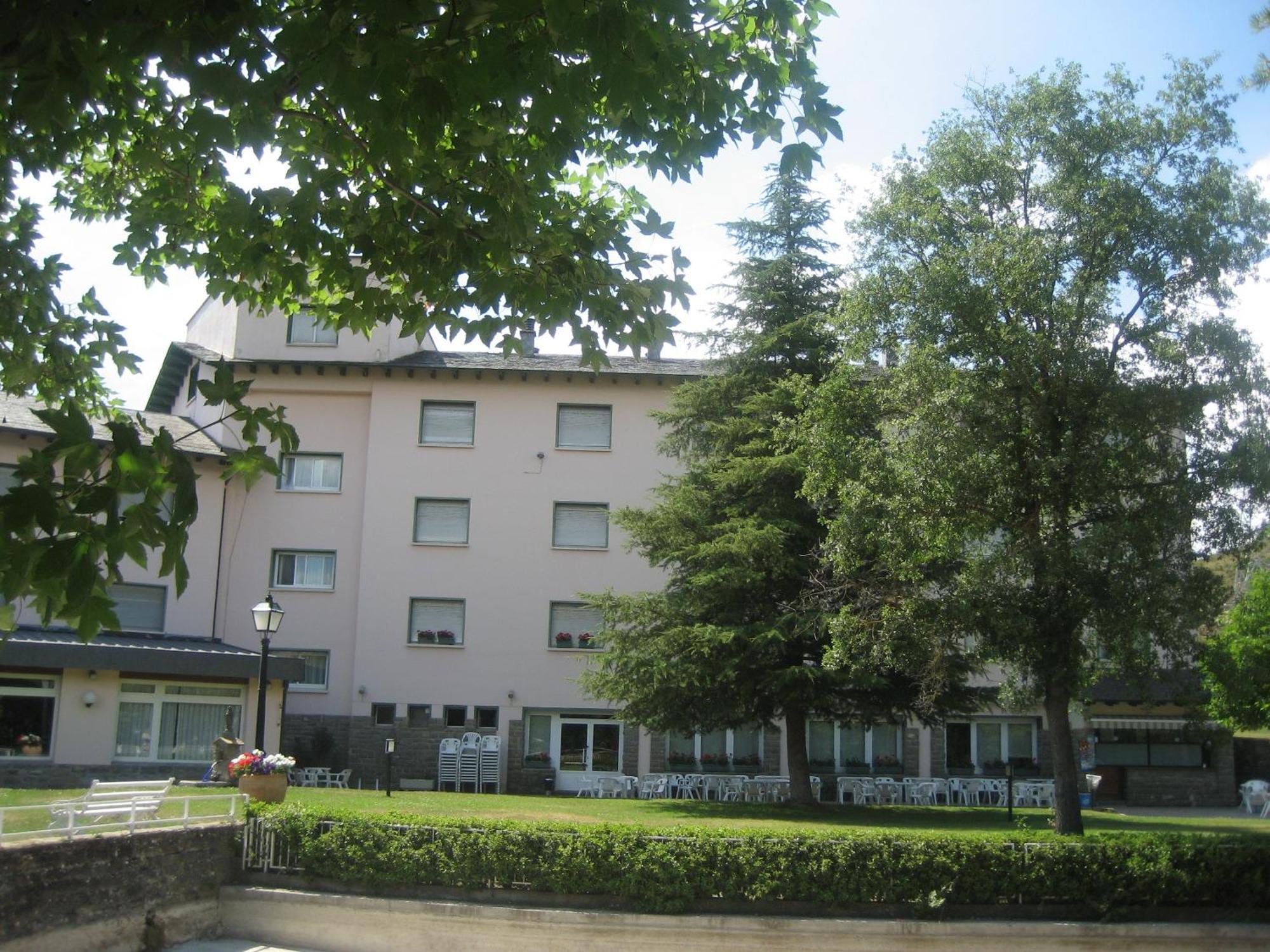 Hotel La Pardina Sabinanigo Exterior photo