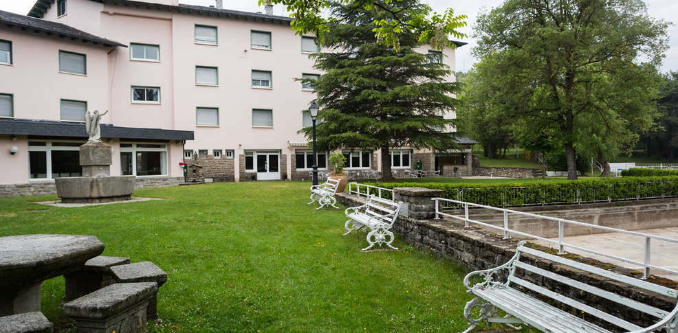 Hotel La Pardina Sabinanigo Exterior photo